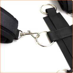 collier et menotte ajustable Bondage